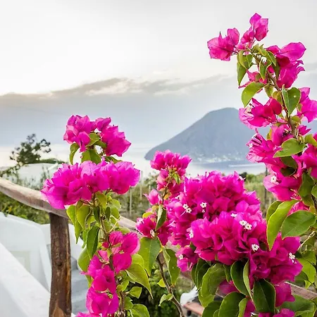 A Loggia * Città di Lipari