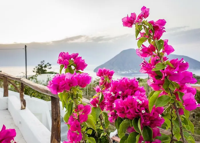A Loggia * Città di Lipari